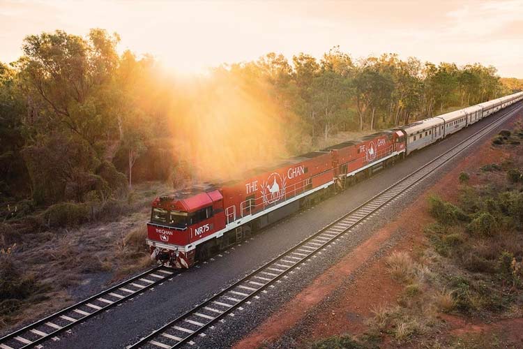 Reisen Sie mit dem Ghan von Adelaide nach Darwin